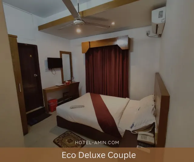 eco-deluxe-couple 02