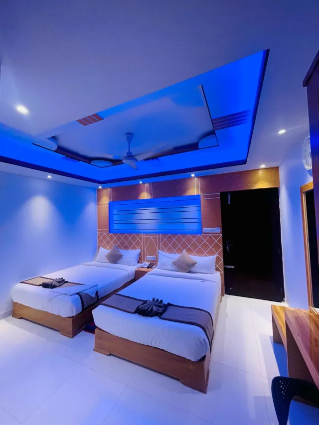 premium-double-bed-03